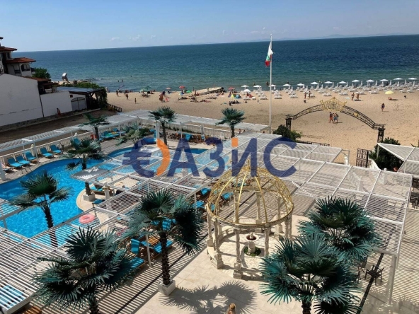 Двустаен апартамент в к.к. Елените - 81 кв.м за 1272 €/кв.м - Снимка #1