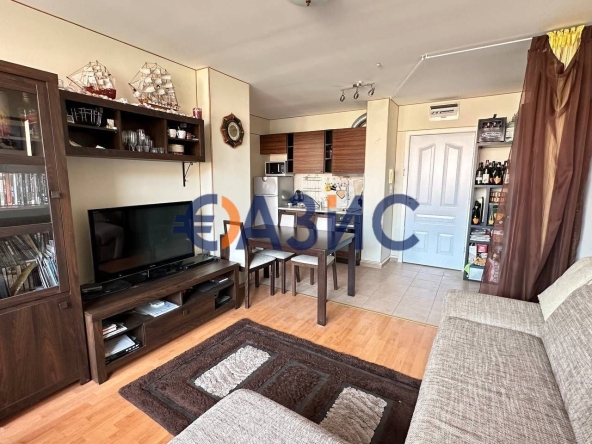 Двустаен апартамент в к.к. Слънчев бряг - 62 кв.м за 1025 €/кв.м - Снимка #1