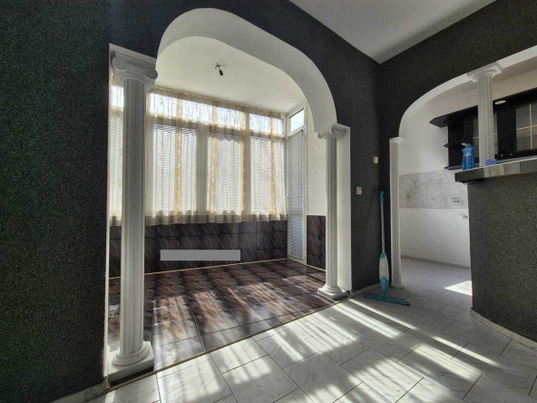 Тристаен апартамент в Хасково, Каменни - 86 кв.м за 1280 €/кв.м - Снимка #1