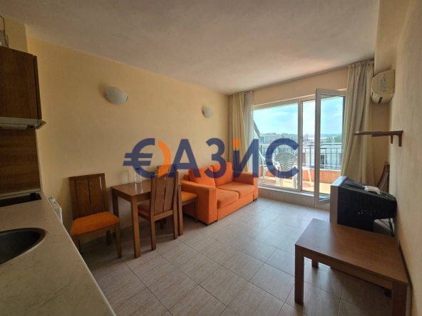 Двустаен апартамент в к.к. Слънчев бряг - 54 кв.м за 1213 €/кв.м - Снимка #1