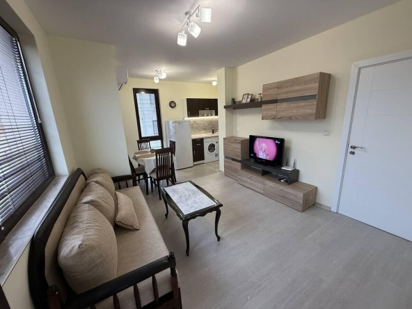 Дава се под наем Двустаен апартамент в Бургас, Сарафово - 50 кв.м за 382.5 € - Снимка #1