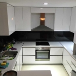 Дава се под наем Тристаен апартамент в Бургас, Изгрев - 80 кв.м за 229.5 € - Снимка #1