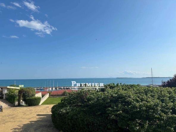 Двустаен апартамент в Бургас, Акациите - 56 кв.м за 2768 €/кв.м - Снимка #1