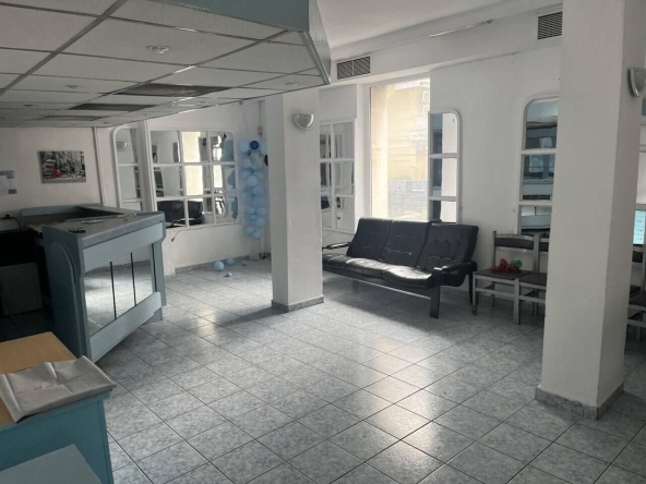 Дава се под наем Офис в Бургас, Център - 90 кв.м за 433.5 € - Снимка #1