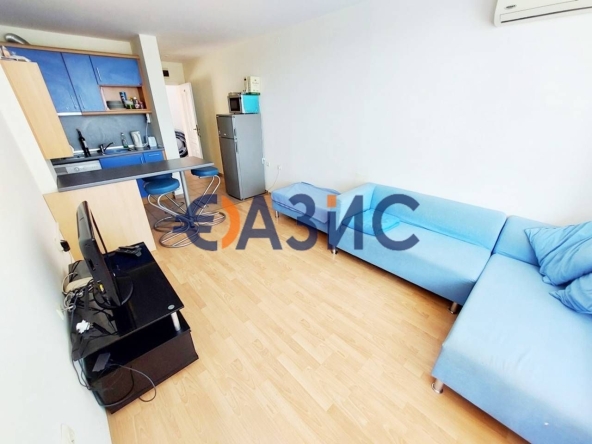 Тристаен апартамент в к.к. Слънчев бряг - 86 кв.м за 790 €/кв.м - Снимка #1