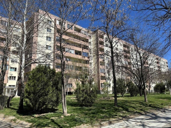 Тристаен апартамент в Пловдив, Изгрев - 90 кв.м за 1223 €/кв.м - Снимка #1