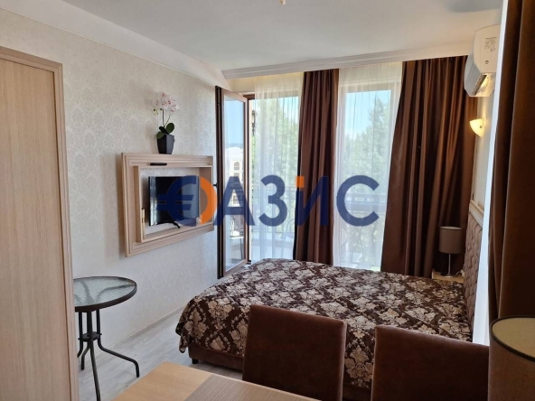Едностаен апартамент в к.к. Слънчев бряг - 32 кв.м за 2500 €/кв.м - Снимка #1