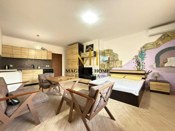 Дава се под наем Едностаен апартамент в Бургас, Център - 40 кв.м за 306 € - Снимка #1