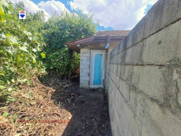 Къща в с. Бръшлен, Област Русе - 54 кв.м за 369 €/кв.м - Снимка #1