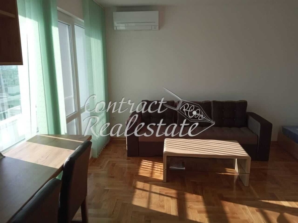 Дава се под наем Едностаен апартамент в Варна, Чайка - 40 кв.м за 357 € - Снимка #1