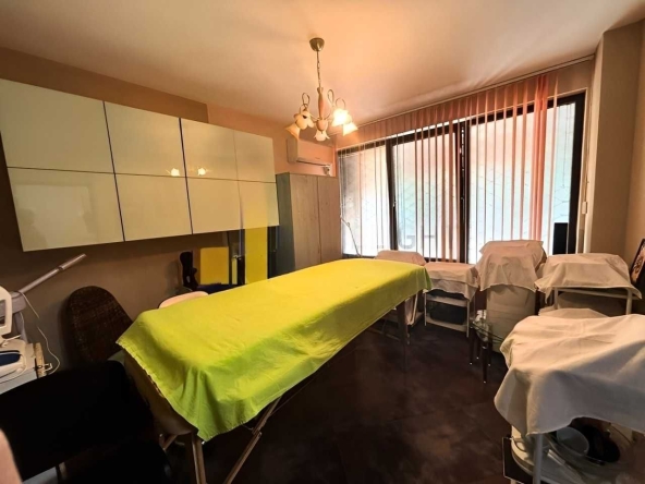 Офис в София, Витоша - 112 кв.м за 3572 €/кв.м - Снимка #1