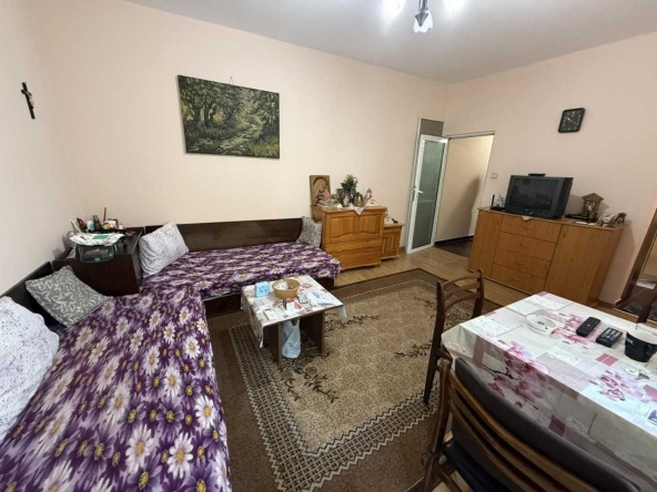 Едностаен апартамент в Пловдив, Център - 36 кв.м за 2084 €/кв.м - Снимка #1