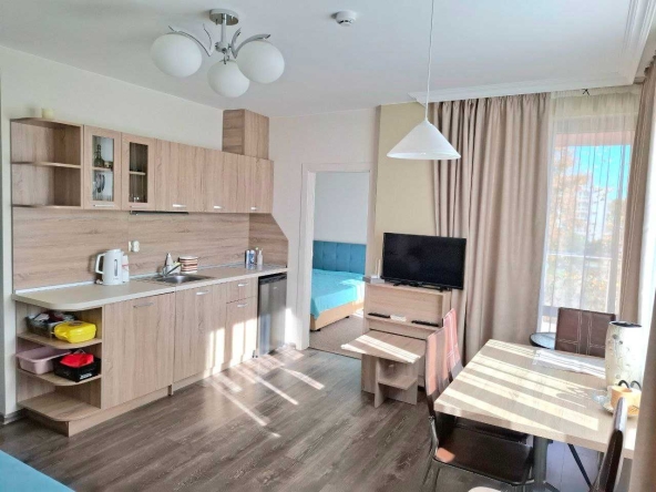 Тристаен апартамент в к.к. Слънчев бряг - 71 кв.м за 1323 €/кв.м - Снимка #1