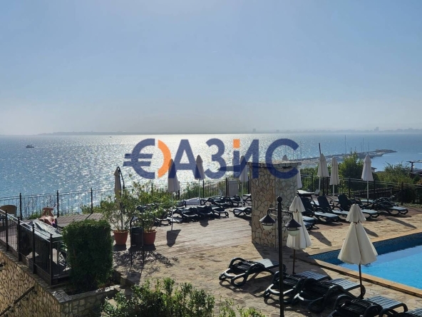 Двустаен апартамент в Свети Влас - 62 кв.м за 1952 €/кв.м - Снимка #1