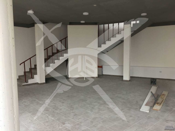 Магазин в Бургас, Меден рудник - зона А - 198 кв.м за 758 €/кв.м - Снимка #1