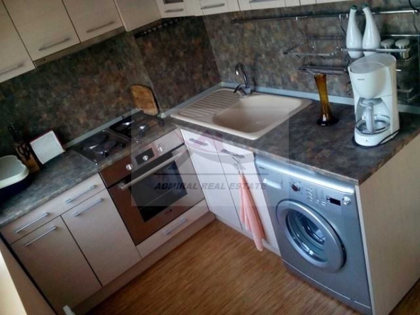 Дава се под наем Двустаен апартамент в Варна, Левски - 76 кв.м за 511 € - Снимка #1