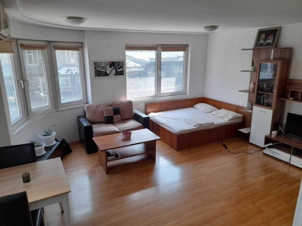 Едностаен апартамент в Пловдив, Център - 40 кв.м за 2350 €/кв.м - Снимка #1