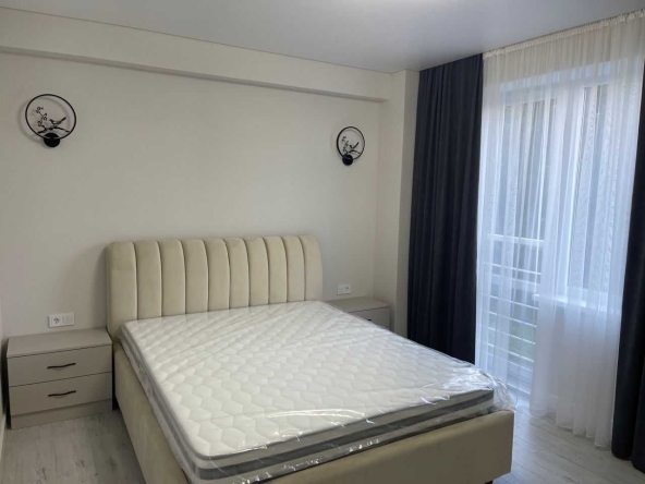 Дава се под наем Двустаен апартамент в София, Кръстова вада - 75 кв.м за 450 € - Снимка #1