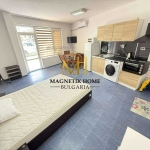 Дава се под наем Едностаен апартамент в Бургас, Център - 40 кв.м за 255 € - Снимка #1