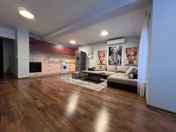 Тристаен апартамент в Пловдив, Център - 130 кв.м за 2377 €/кв.м - Снимка #1