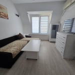 Дава се под наем Двустаен апартамент в Бургас, Център - 40 кв.м за 700 € - Снимка #1