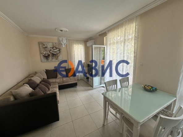 Двустаен апартамент в к.к. Слънчев бряг - 64 кв.м за 1110 €/кв.м - Снимка #1