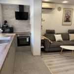 Дава се под наем Двустаен апартамент в Бургас, Лазур - 55 кв.м за 612 € - Снимка #1