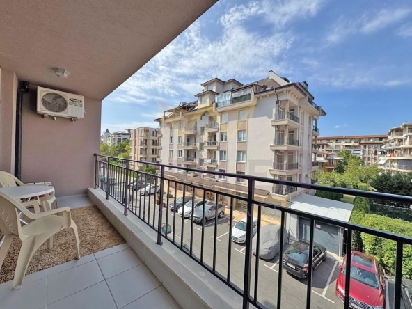 Двустаен апартамент в к.к. Слънчев бряг - 60 кв.м за 1309 €/кв.м - Снимка #1