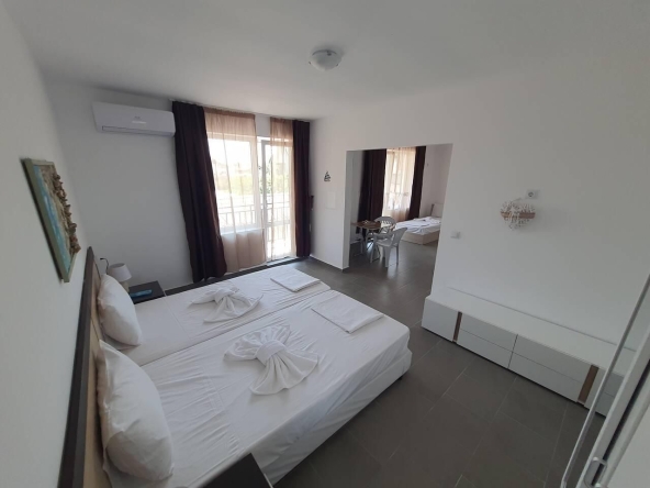 Двустаен апартамент в с. Лозенец, Област Бургас - 57 кв.м за 1729 €/кв.м - Снимка #1