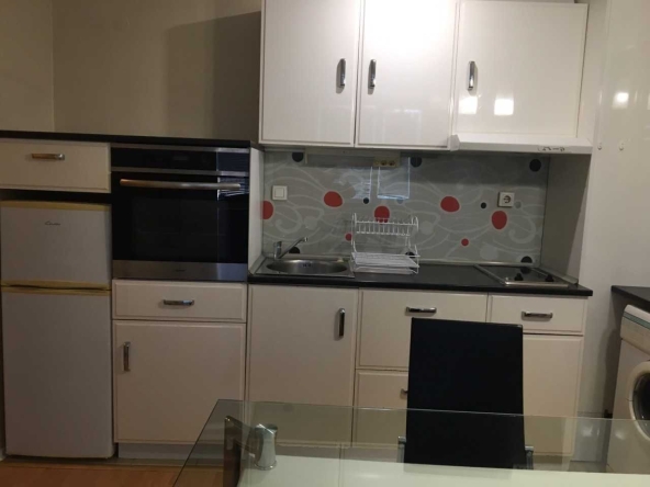 Дава се под наем Двустаен апартамент в Пловдив, Съдийски - 60 кв.м за 350 € - Снимка #1