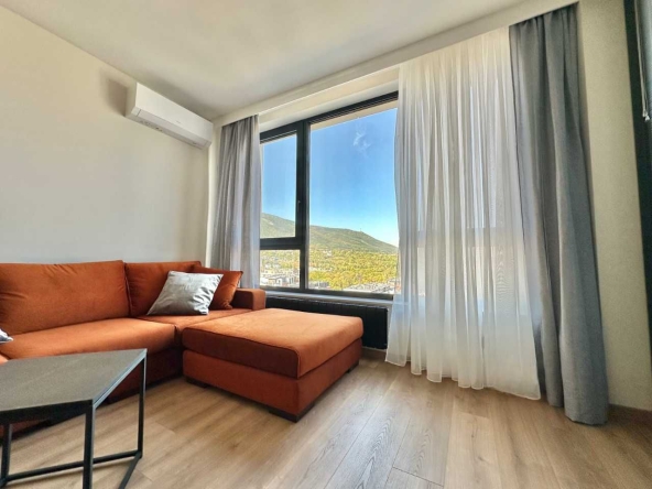 Дава се под наем Двустаен апартамент в София, Кръстова вада - 72 кв.м за 825 € - Снимка #1