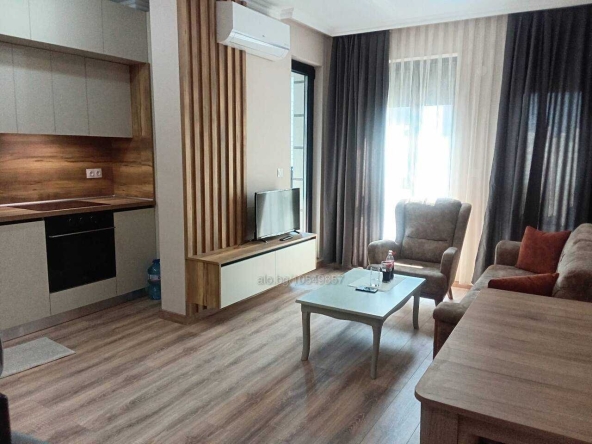 Дава се под наем Двустаен апартамент в Пловдив, Център - 80 кв.м за 612 € - Снимка #1