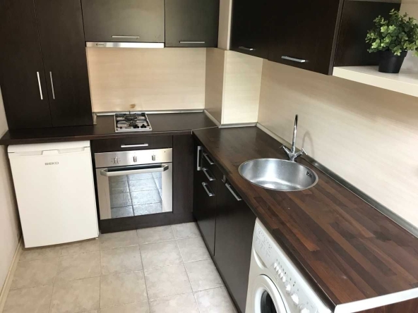 Дава се под наем Двустаен апартамент в София, Оборище - 48 кв.м за 550 € - Снимка #1