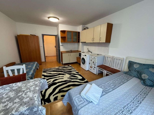 Дава се под наем Едностаен апартамент в Варна, Център - 40 кв.м за 550 € - Снимка #1