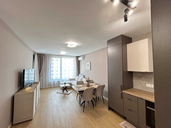 Дава се под наем Двустаен апартамент в София, Манастирски ливади - 70 кв.м за 880 € - Снимка #1