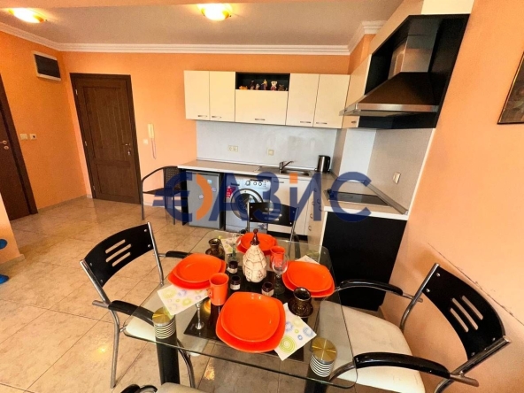 Двустаен апартамент в Свети Влас - 64 кв.м за 1625 €/кв.м - Снимка #1