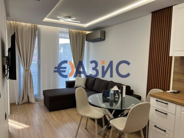 Двустаен апартамент в к.к. Слънчев бряг - 50 кв.м за 2400 €/кв.м - Снимка #1