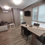 Дава се под наем Двустаен апартамент в Бургас, Изгрев - 63 кв.м за 663 € - Снимка #1