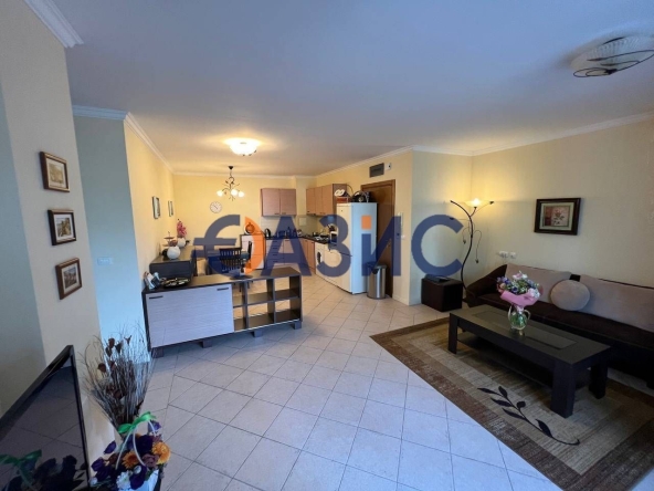 Тристаен апартамент в Созопол - 102 кв.м за 1442 €/кв.м - Снимка #1