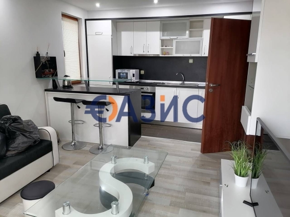 Тристаен апартамент в Созопол - 83 кв.м за 1386 €/кв.м - Снимка #1