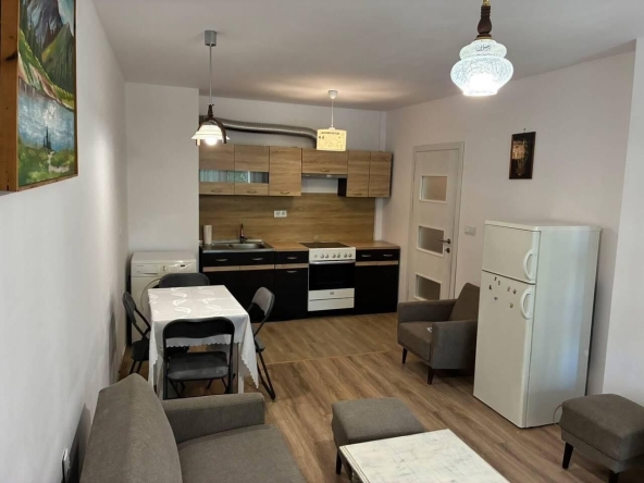 Дава се под наем Двустаен апартамент в Пловдив, Център - 52 кв.м за 459 € - Снимка #1