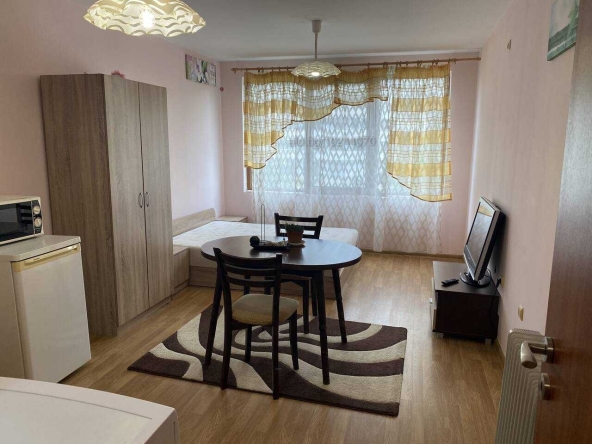 Дава се под наем Едностаен апартамент в Велико Търново, Картала - 45 кв.м за 204 € - Снимка #1