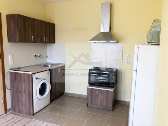 Дава се под наем Тристаен апартамент в Варна, Колхозен пазар - 75 кв.м за 490 € - Снимка #1