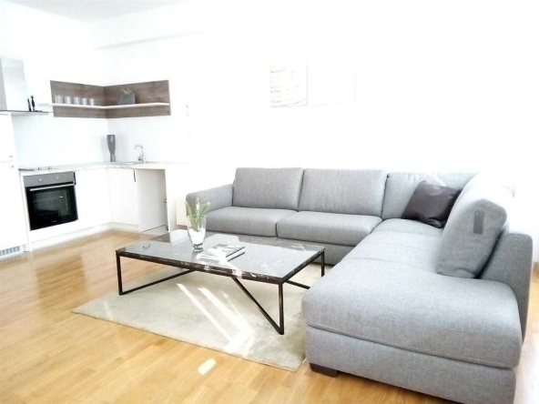 Дава се под наем Двустаен апартамент в Бургас, Възраждане - 57 кв.м за 244.8 € - Снимка #1