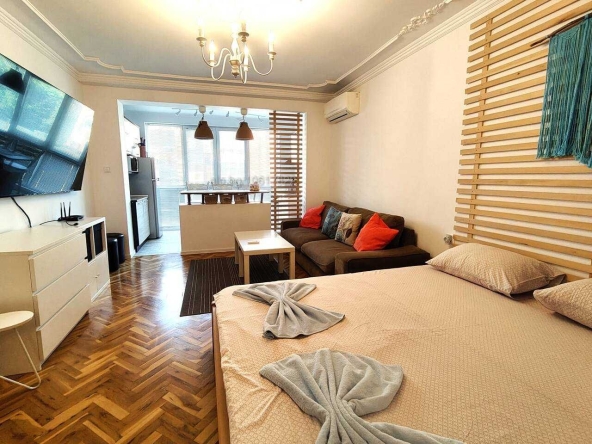 Дава се под наем Двустаен апартамент в Несебър - 42 кв.м за 230 € - Снимка #1