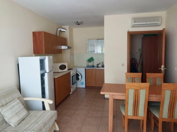 Тристаен апартамент в Несебър - 105 кв.м за 953 €/кв.м - Снимка #1