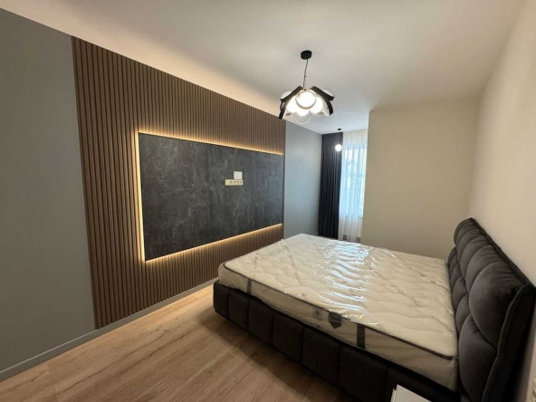 Дава се под наем Двустаен апартамент в София, Витоша - 77 кв.м за 525 € - Снимка #1