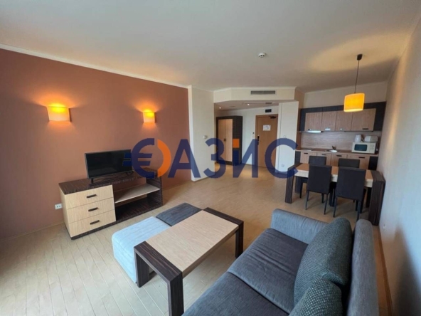 Двустаен апартамент в к.к. Слънчев бряг - 89 кв.м за 1051 €/кв.м - Снимка #1