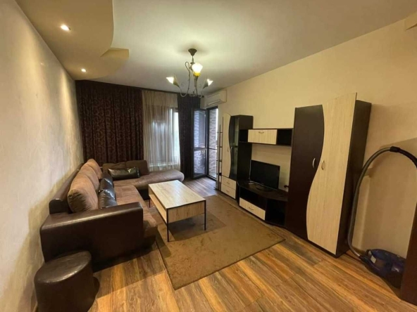 Дава се под наем Двустаен апартамент в Пловдив, Кършияка - 60 кв.м за 375 € - Снимка #1