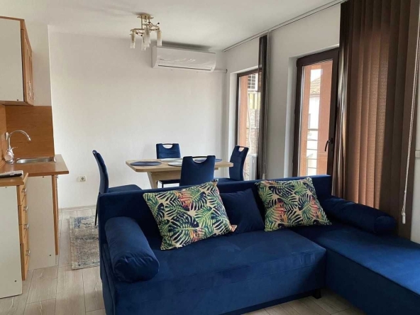 Дава се под наем Тристаен апартамент в Пловдив, Мараша - 75 кв.м за 450 € - Снимка #1